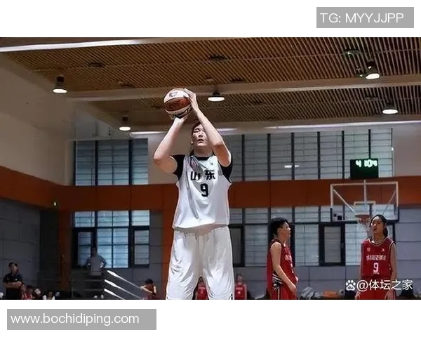 东北女姚明的篮球梦想与奋斗历程展现了女性力量与体育精神的完美结合 东北女姚明的篮球梦想与奋斗历程展现了女性力量与体育精神的完美结合