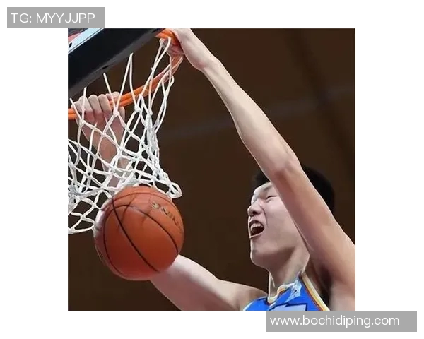 姚明柱的精彩瞬间照片展现了他不凡的篮球生涯与个人魅力 姚明柱的精彩瞬间照片展现了他不凡的篮球生涯与个人魅力