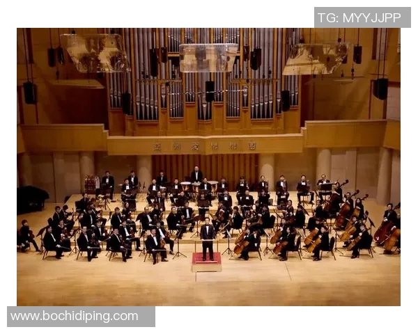 瑞典足球明星尼尔森的音乐旅程与激情演绎的动人旋律 瑞典足球明星尼尔森的音乐旅程与激情演绎的动人旋律