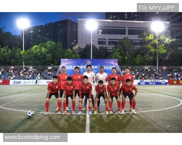 足球明星精彩表演踢球视频集锦展现绝妙技巧与激情瞬间 足球明星精彩表演踢球视频集锦展现绝妙技巧与激情瞬间