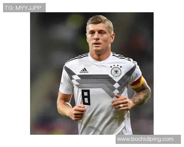 德国足球明星盘点:那些年我们追逐的绿茵传奇与现役巨星 德国足球明星盘点:那些年我们追逐的绿茵传奇与现役巨星