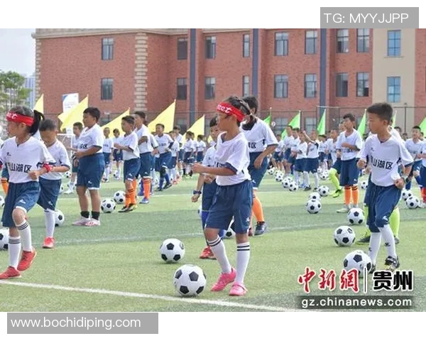 青春岁月中的足球明星们如何在绿茵场上书写传奇与梦想